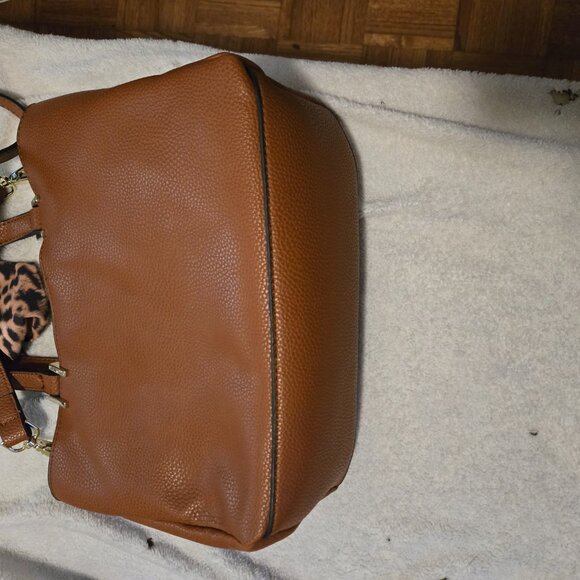 Like New Steve Madden Women's Shoulder Bag: Brown, 12" x 8" - Picture 3 of 4